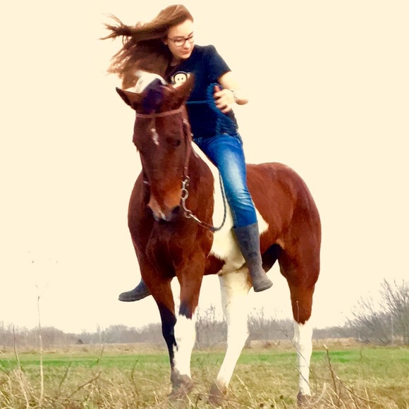 Meet your Posher, MacKenzie - Picture 4 of 8